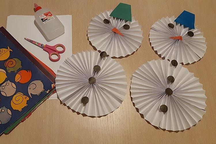 DIY bonhomme de neige en papier - photos et idées