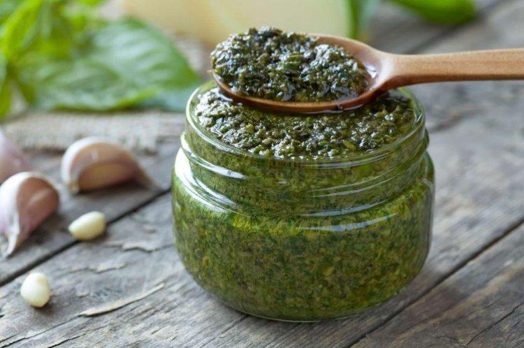 Sauce pesto aux champignons - recettes à la maison