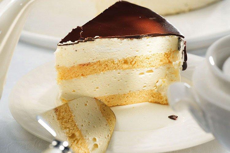 Gâteau au lait d'oiseau - recette selon GOST soviétique