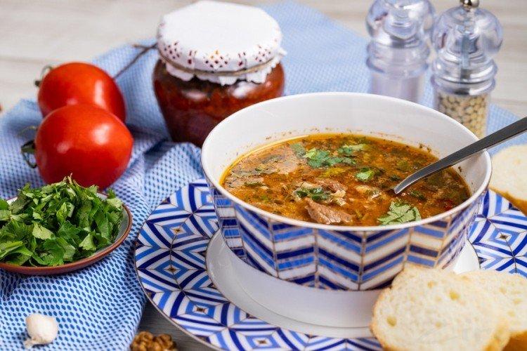 Soupe Kharcho à l'orge - recettes à la maison