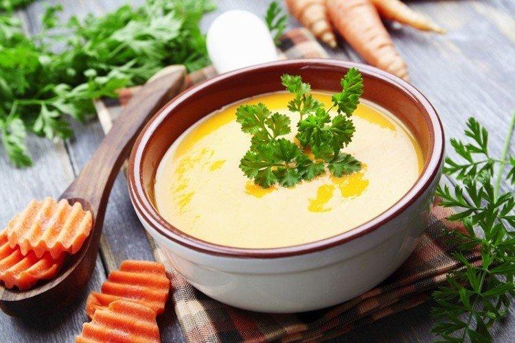 Soupe de carottes au fromage - recettes de soupe pour tous les jours