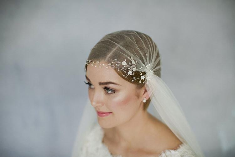 Full Veil - Coiffures de mariage pour cheveux courts