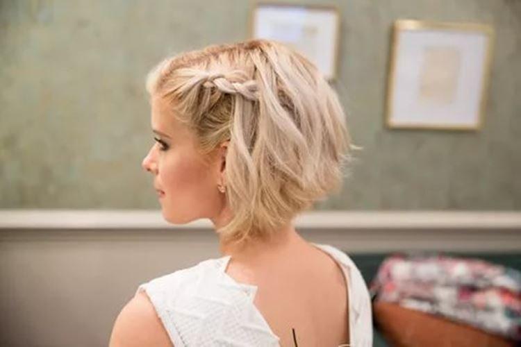 Coiffure à visage ouvert - Coiffures de mariage pour cheveux courts