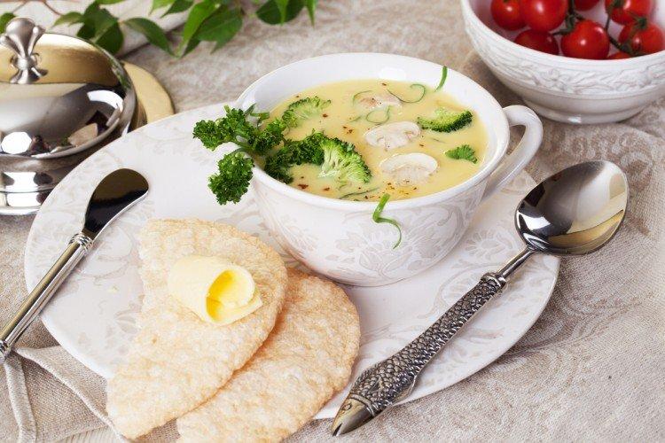 Soupe au fromage vert - Recette de soupe au fromage à la crème