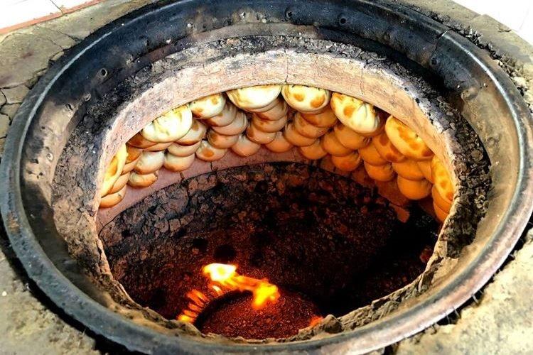 Comment cuisiner dans un tandoor - faites-le vous-même tandoor