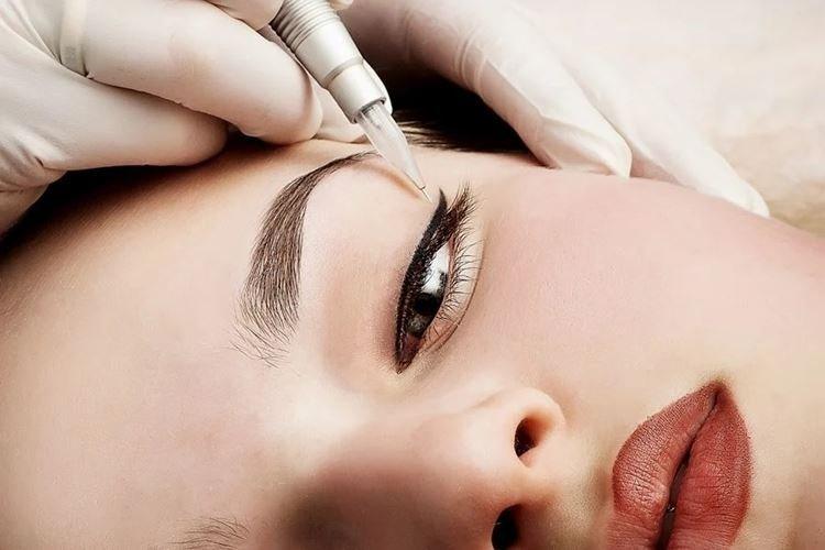 Qu'est-ce que le tatouage des yeux