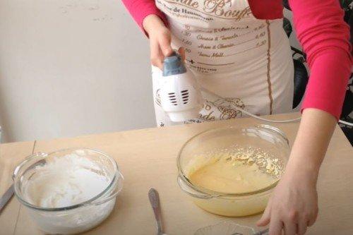 Tiramisu alcoolisé sans crème à la maison - une recette pas à pas