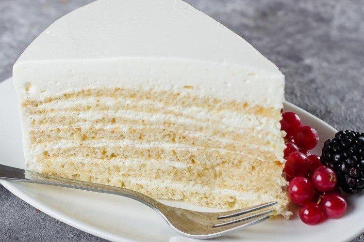 Gâteau fille au lait à la crème sure - une recette à la maison