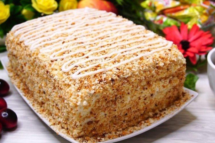 Gâteau fille au lait aux pruneaux - recette à la maison