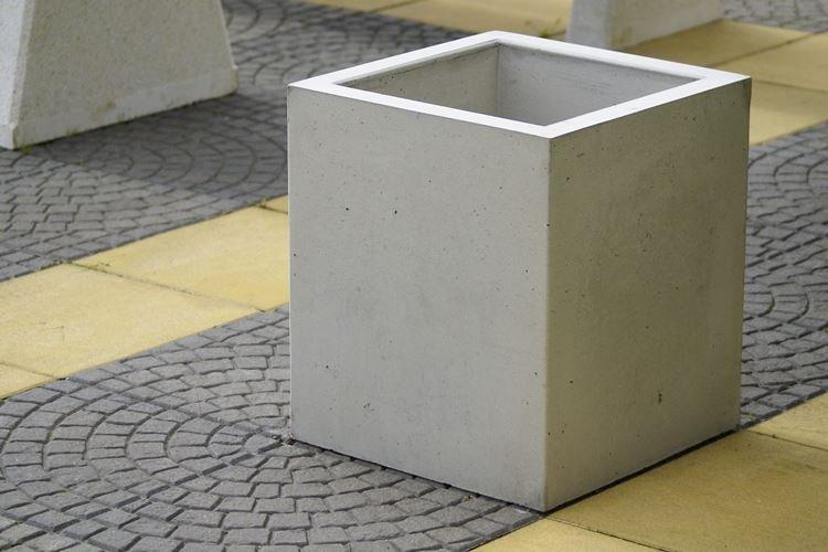 Pots de fleurs extérieurs en béton - Comment faire des pots de fleurs à faire soi-même