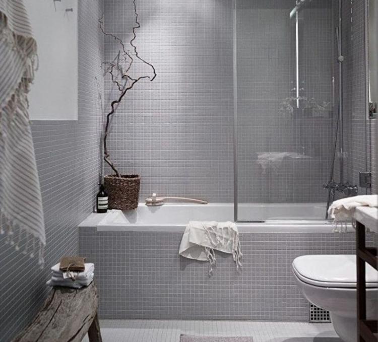 Design d'intérieur de salle de bain à Khrouchtchev - photo