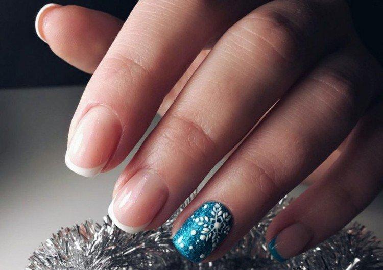 Manucure hiver contrastée 2020-2021